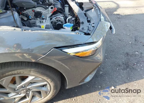 2024 Hyundai Elantra Sel from USA, damaged, VIN KMHLM4DGXRU832768